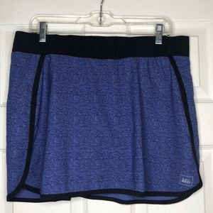 REI skirt shorts Sz large